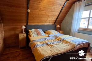 BERK Immobilien – Wohnen mit Urlaubsfeeling: Gemütliches Einfamilienhaus mit idyllischem Garten in W – 63939 Wörth am Main – Vorschaubild 11