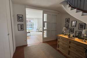Wohnen mit Stil, Sonne und viel Platz – attraktive Doppelhaushälfte in Riemerling – Die vollständige Adresse der Immobilie erhältst du vom Anbieter., 85521 Hohenbrunn – Vorschaubild 2