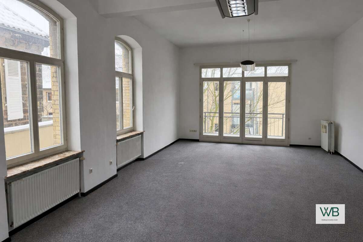 3 Wohnungen von 5 + Balkon - renovierungsbedürftig - Theaterwall Braunschweig, Braunschweig – Bild 2