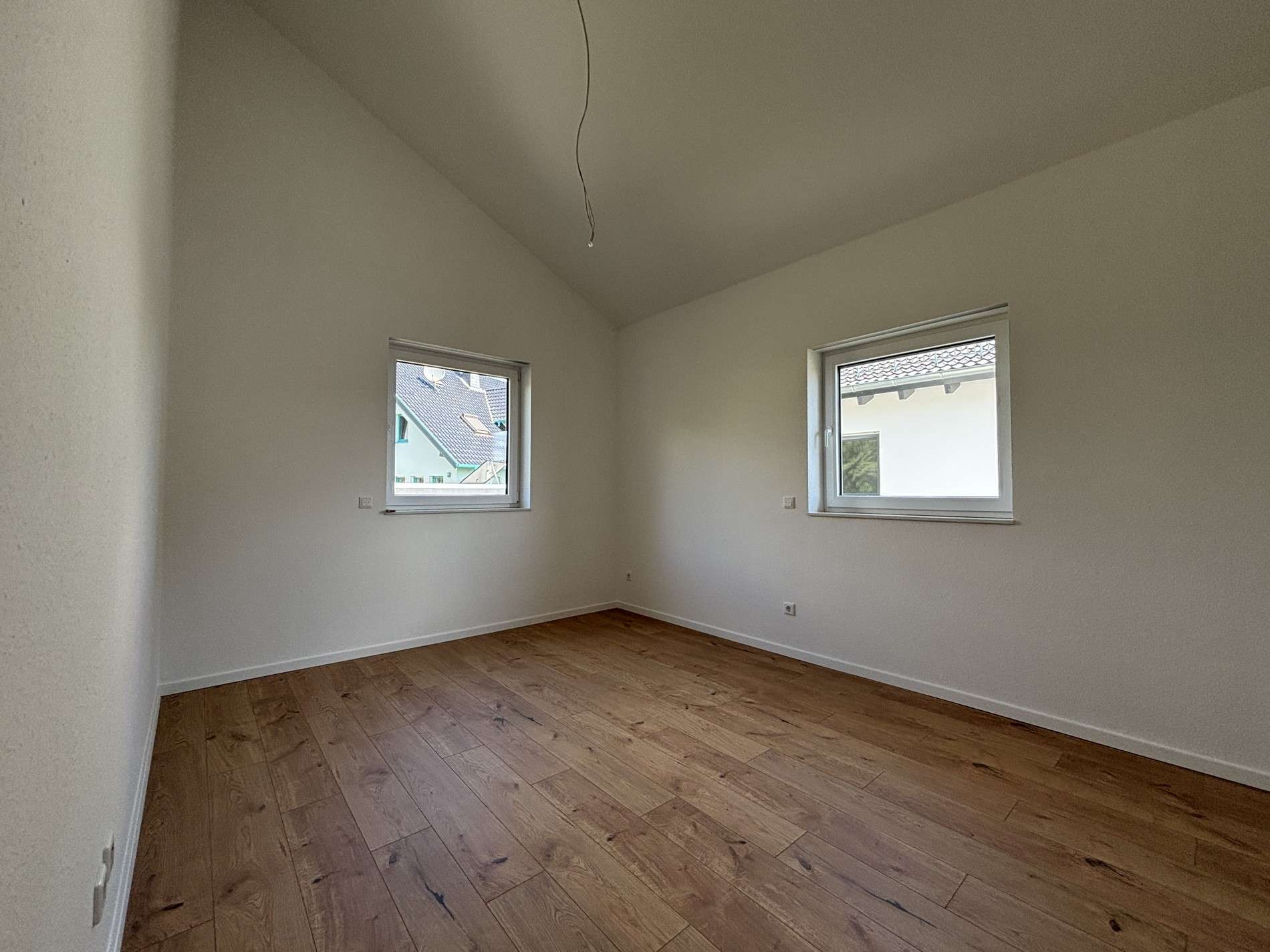 Immobilie in Weimar (Lahn) - Doppelhaushälfte mit Wohlfühlfaktor in Weimar-Niederwalgern! - Bild 0