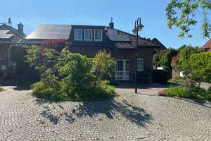 Gepflegtes Einfamilienhaus (Winkelhaus) mit PV-Anlage und Garage in Meerbusch-Osterath – Die vollständige Adresse der Immobilie erhältst du vom Anbieter., 40670 Meerbusch – Vorschaubild 2