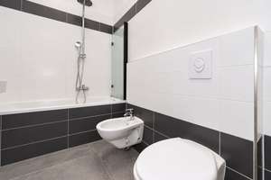 3-4 Zimmer Dachgeschosswohnung mit Balkon und Fahrstuhl – 10587 Charlottenburg, Berlin – Vorschaubild 16