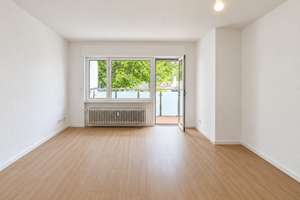 Modern renovierte 2-Zimmer-Wohnung mit Balkon & Duplex-Stellplatz – 60386 Fechenheim, Frankfurt am Main – Vorschaubild 2