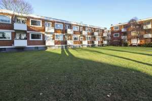 Gut geschnittene 1 Zi - Wohnung mit Loggia - Blick auf die Moorweide - Erbpacht - Vermietet