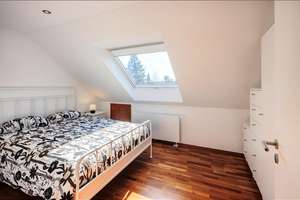 Möbliert: Neu eingerichtete Einliegerwohnung im Dachgeschoss – Die vollständige Adresse der Immobilie erhältst du vom Anbieter., 81825 Gartenstadt Trudering, München – Vorschaubild 4