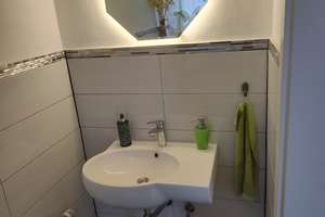 Modernisiertes Reihenmittelhaus in idyllischer Lage von Zirndorf – 7 Zimmer, großer Garten, verfügba – Die vollständige Adresse der Immobilie erhältst du vom Anbieter., 90513 Zirndorf – Vorschaubild 5