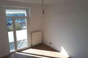 Wohnen mit Weitsicht, gepflegte Zwei-Zimmer Wohnung, inklusive neuer Küche – Christbusch 54, 42285 Barmen, Wuppertal – Vorschaubild 2