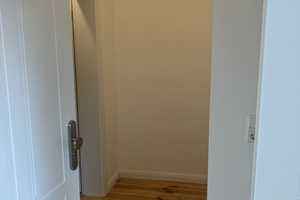 Stilvoll wohnen mitten in Augsburg – sanierte 2-Zimmer-Wohnung im Denkmal – Hunoldsgraben 54, 86150 Augsburg – Vorschaubild 9