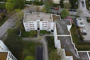 Geräumige 5 - Zimmer Wohnung in Großhadern mit Balkon und viel Platz! – Die vollständige Adresse der Immobilie erhältst du vom Anbieter., 81375 Neuhadern, München – Vorschaubild 2