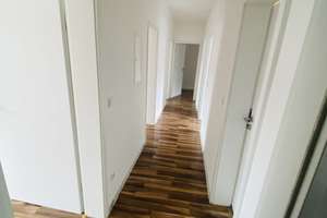 Wohnung mit Charme & Dachblick – zwischen Veilhof und Wöhrd (RESERVIERT- BITTE KEINE ANFRAGEN MEHR!)