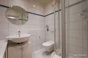 Kaiserswerth – Drei-Zimmer-Maisonettewohnung mit Grünblick in der Nähe der ISD! – Die vollständige Adresse der Immobilie erhältst du vom Anbieter., 40489 Kaiserswerth, Düsseldorf – Vorschaubild 8