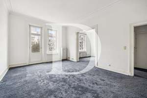Eigentumswohnung in historischem Stadthaus – Altbaucharme mit Entwicklungspotenzial – Die vollständige Adresse der Immobilie erhältst du vom Anbieter., 20149 Harvestehude, Hamburg – Vorschaubild 5