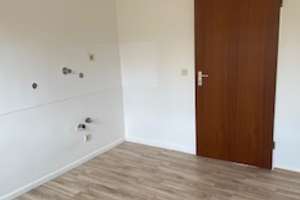 Hell & geräumig : 3 Zimmer , Vollbad & Gäste Wc – Schleiermacherstraße 20, 47139 Beeck, Duisburg – Vorschaubild 12