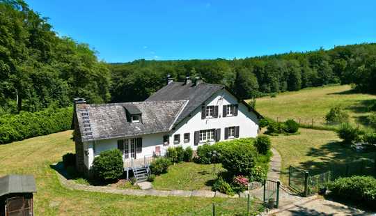 Bild von Tolles Anwesen mit Pool und Wellnessbereich in absoluter Alleinlage!
Ab Sofort bezugsfrei!