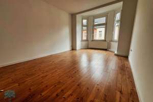 ***Erker, Balkon, Baumblick – Charmante 3-Zimmer-Wohnung im Herzen von Barmen – Klingelholl 122, 42281 Barmen, Wuppertal – Vorschaubild 3