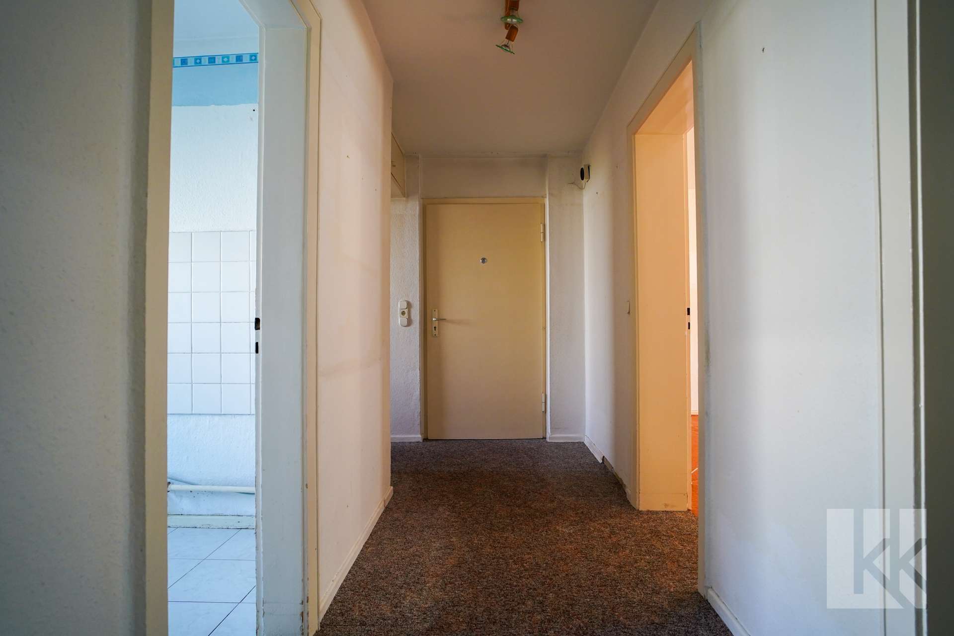 3-Zimmer-Wohnung mit Balkon – zentrumsnah, hell und mit viel Platz für Ihre Ideen, Wolfenbüttel Kreis – Bild 2