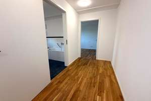 Exklusive und großzügige Dachgeschosswohnung mit sonniger Dachterrasse im Herzen von Vöhringen – Die vollständige Adresse der Immobilie erhältst du vom Anbieter., 89269 Vöhringen – Vorschaubild 13