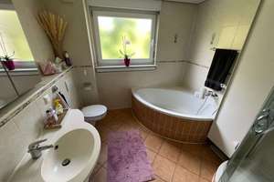 Lichtdurchflutete 3-Zimmer-Wohnung mit Aufzug, Balkon & hochwertiger Einbauküche in Hanau! – Die vollständige Adresse der Immobilie erhältst du vom Anbieter., 63450 Südost, Hanau – Vorschaubild 8