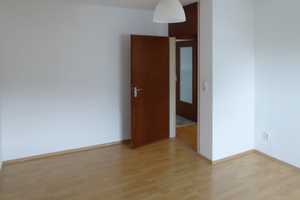 NAHE MÖGELDORFER PLÄRRER UND TIERGARTEN: 3-ZIMMER-ETW MIT GROSSEM SÜDBALKON UND AUSSEN-STELLPLATZ – Ostendstraße 220, 90482 Nürnberg – Vorschaubild 6