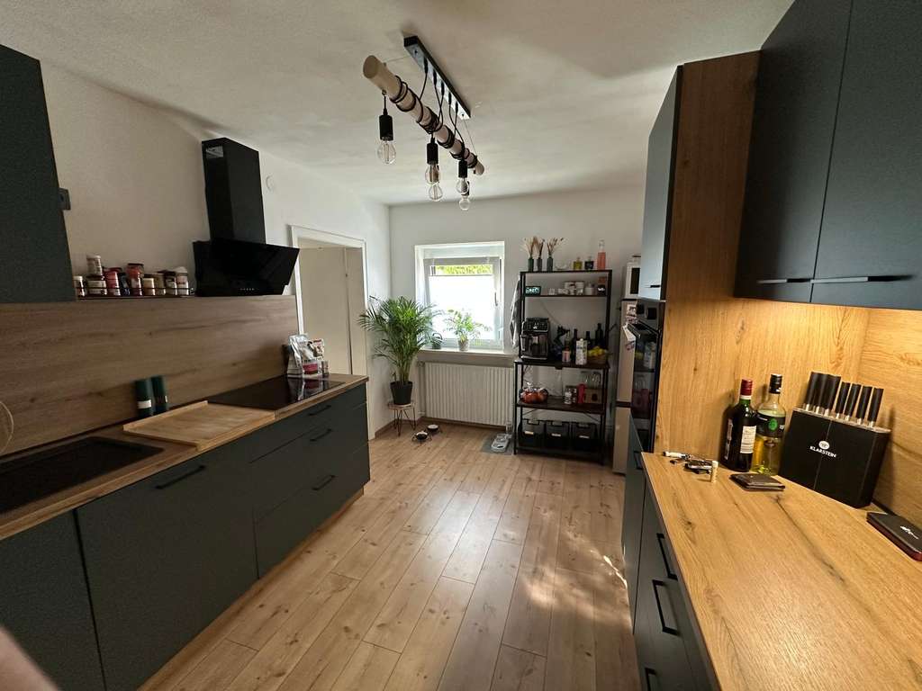 Immobilie in Vilsbiburg - Großzügiges Zuhause mit vielen Möglichkeiten – flexibel nutzbar für Familie oder Mehrgenerationen - Bild 4