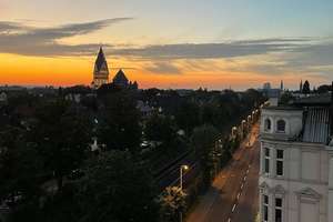 “Ein Zuhause über den Dächern Bonns – Exklusive Maisonette mit Weitblick“! – Die vollständige Adresse der Immobilie erhältst du vom Anbieter., 53113 Gronau, Bonn – Vorschaubild 3