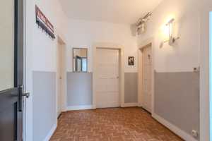 Großzügige  3,5 Zimmer Wohnung im schönen 4 Familienhaus umgeben von den malerischen Weinbergen! – Raichbergstraße 11, 70329 Stuttgart – Vorschaubild 12