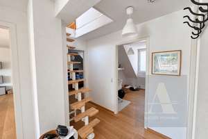 Moderne 3-Zimmer-Dachgeschosswohnung im Herzen der Stadt – 79104 Neuburg, Freiburg im Breisgau – Vorschaubild 2