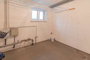 Top gepflegtes MFH mit 8 vermieteten Wohneinheiten – Die vollständige Adresse der Immobilie erhältst du vom Anbieter., 3054 Döbbrick, Cottbus – Vorschaubild 9