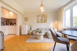 Helle voll möblierte Wohnung in Toplage  – Die vollständige Adresse der Immobilie erhältst du vom Anbieter., 40239 Düsseltal, Düsseldorf – Vorschaubild 1