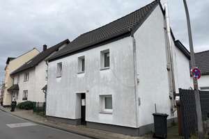 Voll vermietetes 3-Parteienhaus in Köln-Holweide