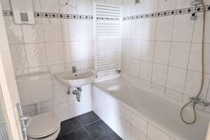 Gemütliche 3-Zimmer-Wohnung mit toller Aussicht am Ludenberg – 40629 Ludenberg, Düsseldorf – Vorschaubild 9