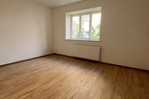 2-Zimmer-Wohnung mit Einbauküche – Delitzscher Straße 47a, 4129 Eutritzsch, Leipzig – Vorschaubild 1