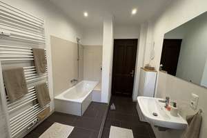 Property thumbnail 10