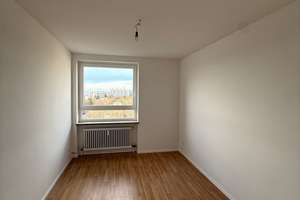 Moderne 3-Zimmer-Wohnung mit Balkon in München – Oskar-Maria-Graf-Ring 24, 81737 Neuperlach, München – Vorschaubild 3