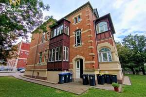 Stadtvilla-Flair in Apolda: vermieteter 4-Raum-Altbau mit Wintergarten und Garagenstellplatz – Die vollständige Adresse der Immobilie erhältst du vom Anbieter., 99510 Apolda – Vorschaubild 16