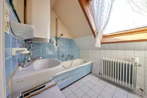 Schönes 2-Familienhaus (ca. 131 m²) freistehend, mit Garten, Garage uvm – Heilbronn (Kreis) – Vorschaubild 19