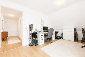 *Freiwerdende* Helle 3 Zimmer Dachgeschosswohnung mit Balkon und Garage in Stuttgart - Luginsland – Die vollständige Adresse der Immobilie erhältst du vom Anbieter., 70327 Luginsland, Stuttgart – Vorschaubild 8