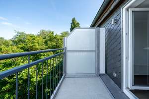 Ottensen! Dachgeschoß,, Balkon  top Zustand Energiewert B, Einbauküche, Provisionsfrei – Die vollständige Adresse der Immobilie erhältst du vom Anbieter., 22763 Ottensen, Hamburg – Vorschaubild 9