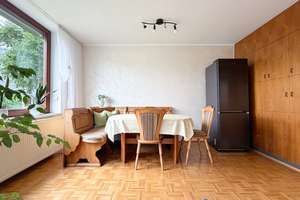 Flexibles Wohnkonzept: Großzügiges Wohnhaus mit Arbeitsbereich und Garten in 78586 Deilingen – Die vollständige Adresse der Immobilie erhältst du vom Anbieter., 78586 Deilingen – Vorschaubild 9