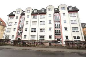 Attraktive 2-Zimmer-Erdgeschosswohnung mit Terrasse und TG-Stellplatz in Dresden-Cotta - sofort frei