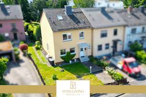 Reihenendhaus mit Terrasse, Balkon und viel Potential auf tollem Grundstück in ruhiger Lage – 61187 Schöneck – Vorschaubild 1