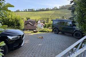 Modern sanierte 4-Zimmer-Wohnung in absoluter Traumlage von Pfaffenweiler – Die vollständige Adresse der Immobilie erhältst du vom Anbieter., 79292 Pfaffenweiler – Vorschaubild 23