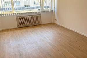 Zentral gelegene 4-Zimmer-Wohnung mit Balkon in der Ulmer City. – Frauenstraße 35, 89073 Mitte, Ulm – Vorschaubild 5
