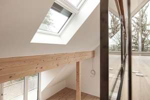 Elegante Dachgeschosswohnung mit ca. 114 m² Wohnfläche und traumhaftem Blick auf die Würm – Die vollständige Adresse der Immobilie erhältst du vom Anbieter., 80999 Untermenzing, München – Vorschaubild 9