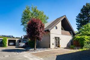 Provisionsfrei! Einfam.-, Zweifamilienhaus oder 2-Generationen-Wohnen! Bereits umfangreich saniert! – Am Holzbach 67, 33378 Rheda-Wiedenbrück – Vorschaubild 12