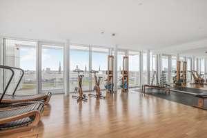Leben zwischen Elbe und Skyline – Luxuriöses Strandhaus-Apartment mit Panoramablick – Großer Grasbrook 19, 20457 HafenCity, Hamburg – Vorschaubild 42