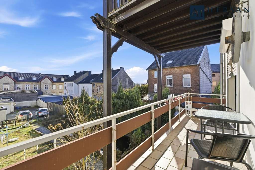 Immobilie in Stolberg - Attraktiv geschnittenes Ein- bis Zweifamilienhaus mit Garten in familiärer Lage von Stolberg! - Bild 2