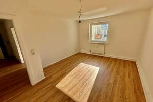 Gepflegte & helle 3-Zimmerwohnung mit Balkon und Fahrstuhl in der Mitte Wiesbadens! – Yorckstrasse 24, 65185 Westend / Bleichstraße, Wiesbaden – Vorschaubild 7