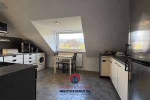 KREFELD-CITY - SCHÖNE DACHGESCHOSSWOHNUNG MIT 2 ZIMMERN & KÜCHE + GARAGE! – Ostwall 236, 47798 Stadtmitte, Krefeld – Vorschaubild 4
