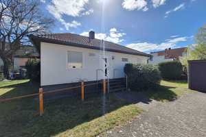 Familienfreundlich und Naturnah - 4-Zimmer Bungalow mit Terrasse und großem Grundstück – Nürnberg – Vorschaubild 3